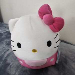 Squishmallows Original Sanrio 8" Hello Kitty w/ Pink Overalls